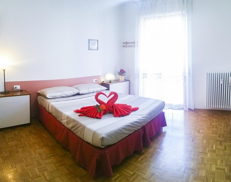 Rosso Tirano Apartment Exterior foto
