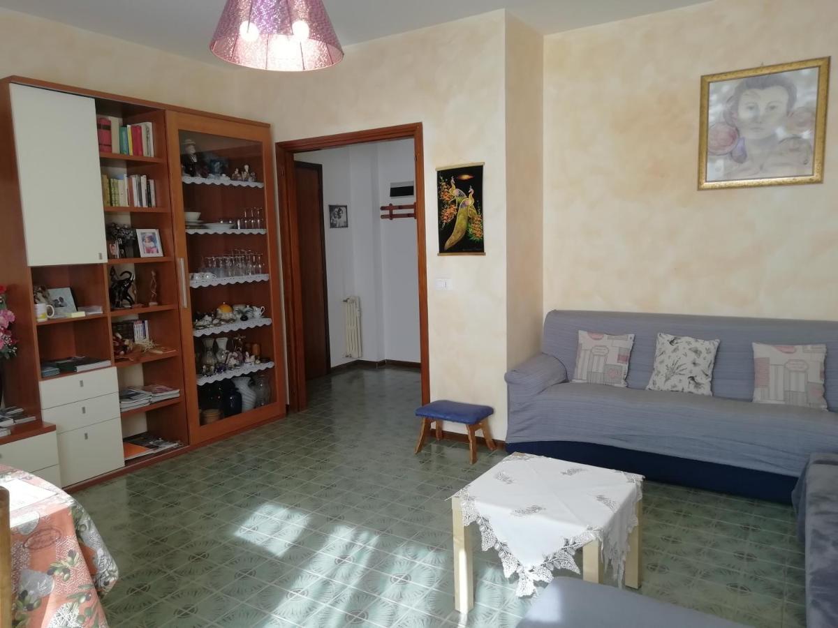 Rosso Tirano Apartment Exterior foto